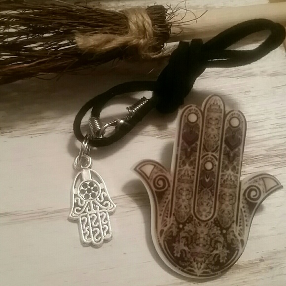 boutique Jewelry - 🔮hamsa necklace & large brooch new 2 item set